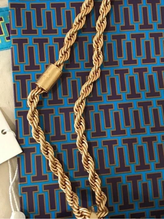 Tory Burch Black Shoulder Bag with Gold Logo and Chain - Picture 7 of 11